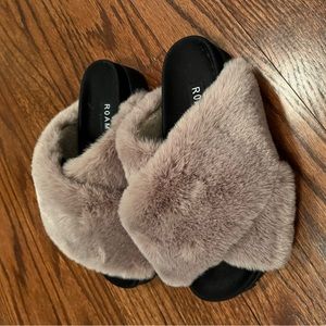 ROAM Cloud Faux Fur Slides
